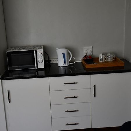 Friendz Guesthouse Knysna Quarto foto