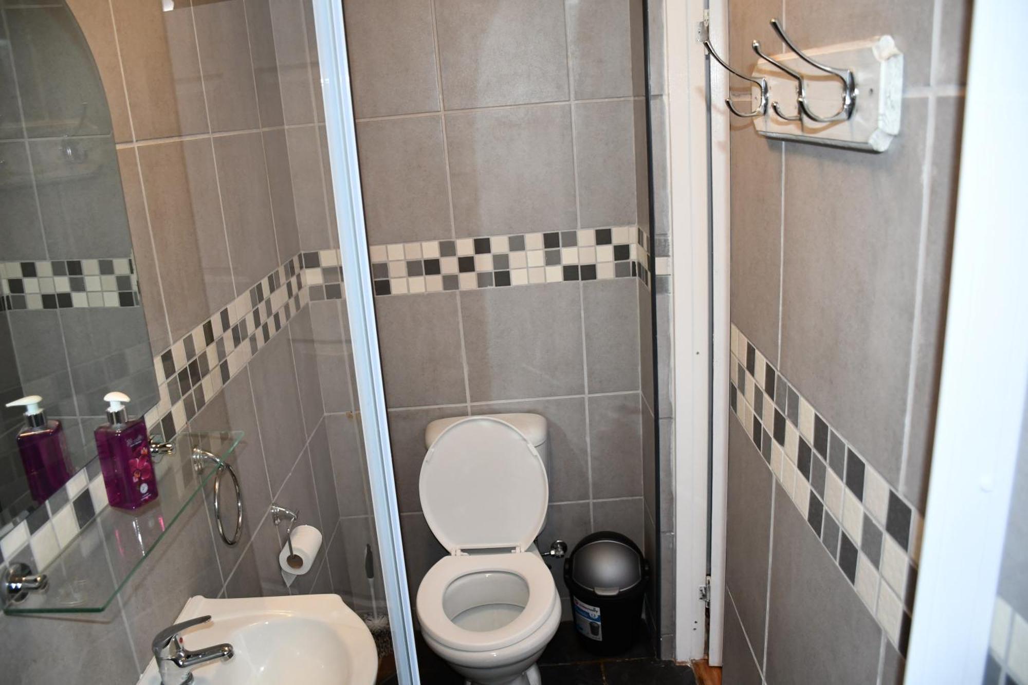 Friendz Guesthouse Knysna Quarto foto